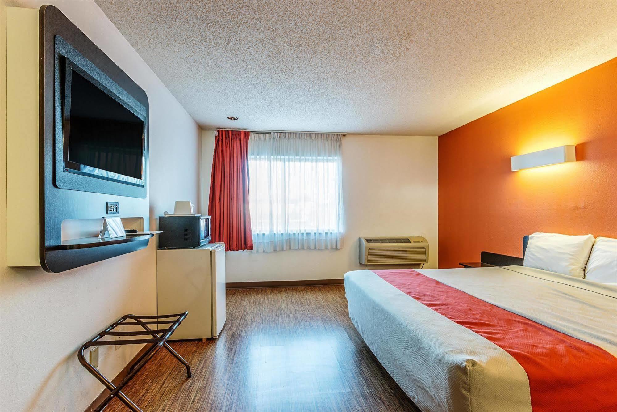 Motel 6-Wisconsin Rapids, Wi Buitenkant foto